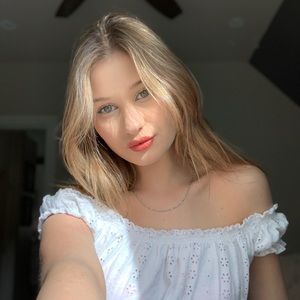 Meet your Posher, Olena